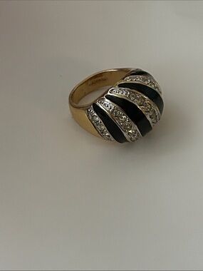 Vintage Gold-Tone Black Enamel Dome cocktail Ring with Clear Crystals 18k HGE 8